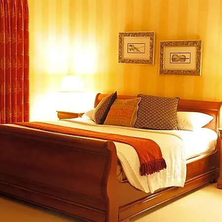 Ardmore Hotel